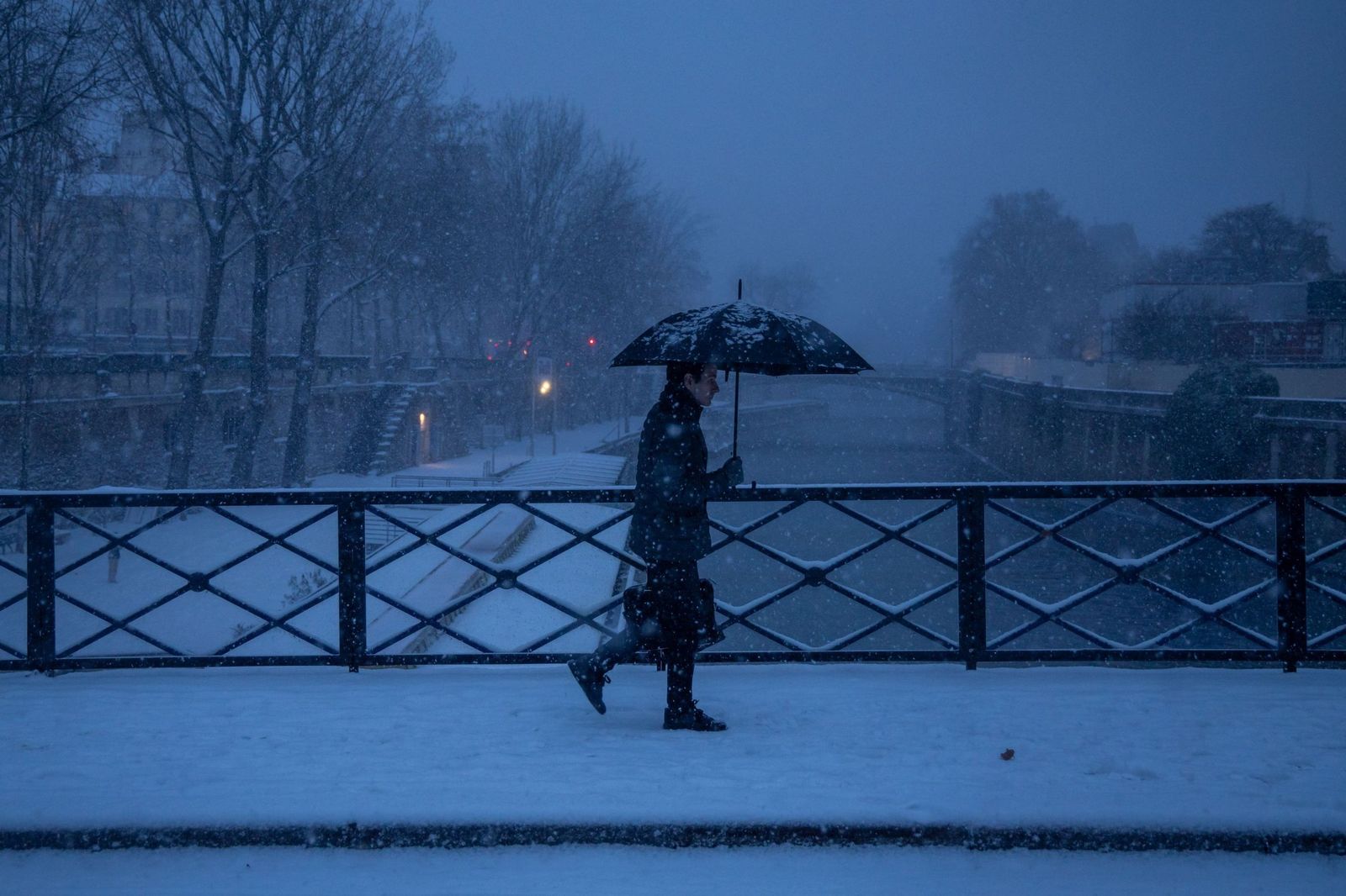 Las fotos del temporal de nieve en París