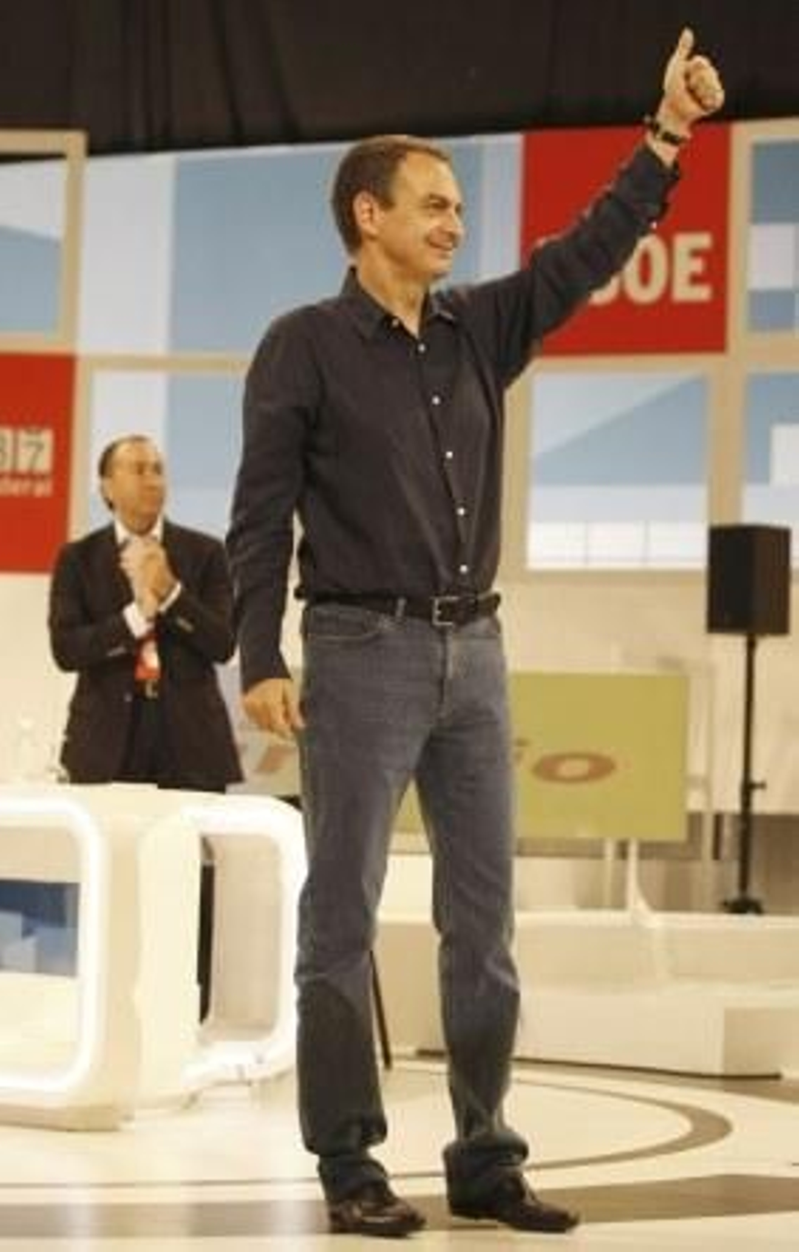 Zapatero, elegido por tercera vez secretario general del PSOE Zapatero, elegido por tercera vez secretario general del PSOE
