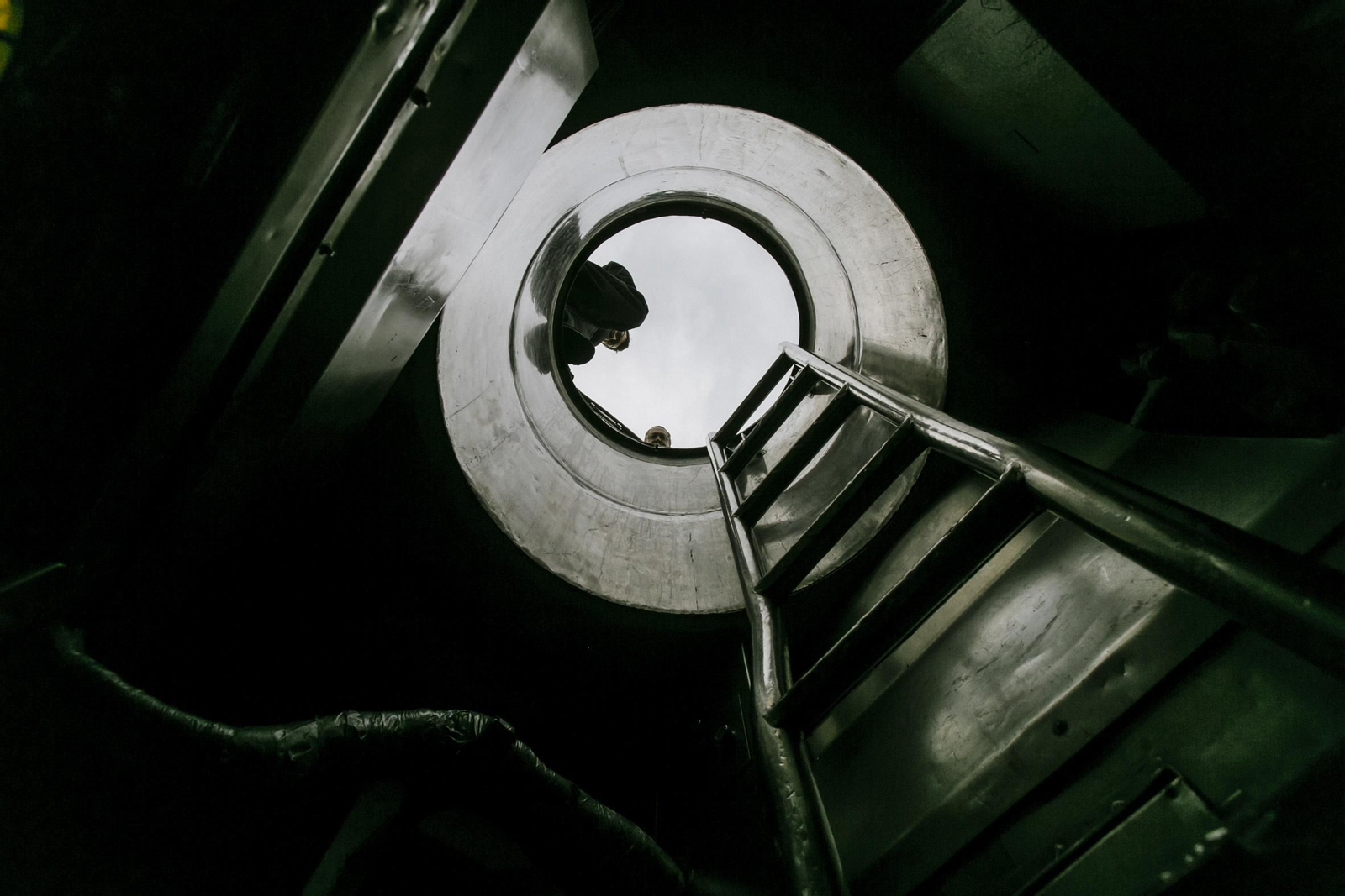 Imágenes de la visita al submarino "Mistral" atracado en Cádiz