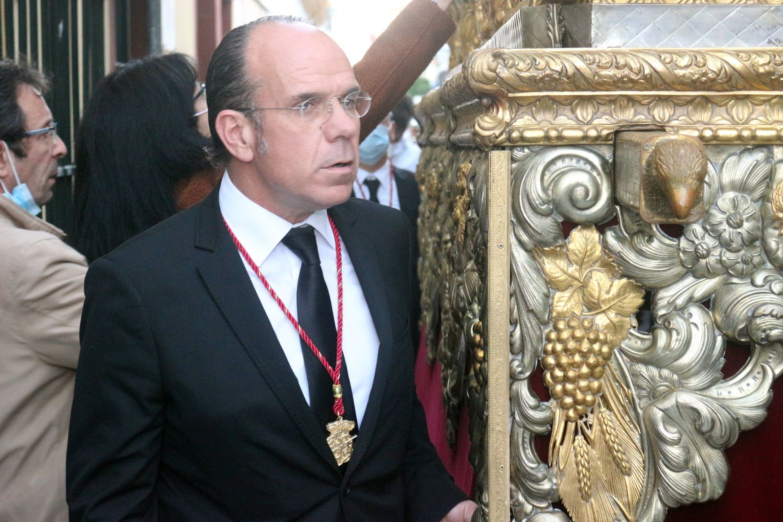 Las imágenes del Miercoles Santo en Puerto Real: Vera-Cruz