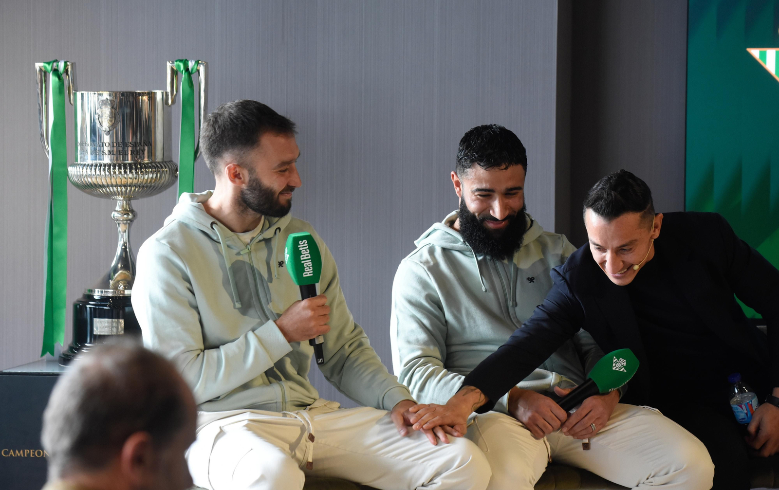 Las imágenes de la despedida de Andrés Guardado