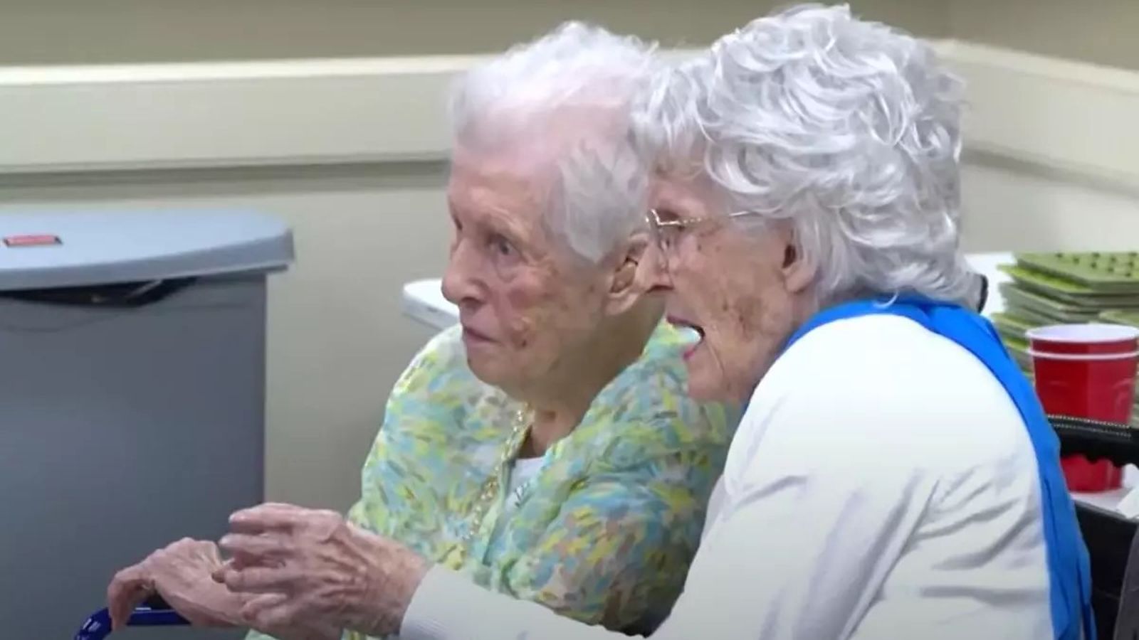 Las gemelas de 102 años