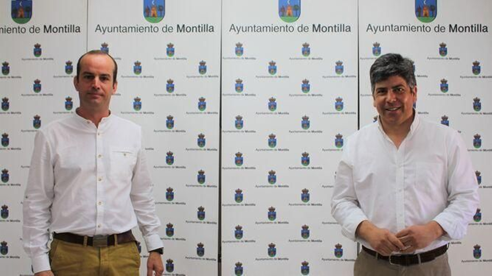 El concejal de Educación de Montilla, Valeriano Rosales, y el alcalde, Rafael Llamas.