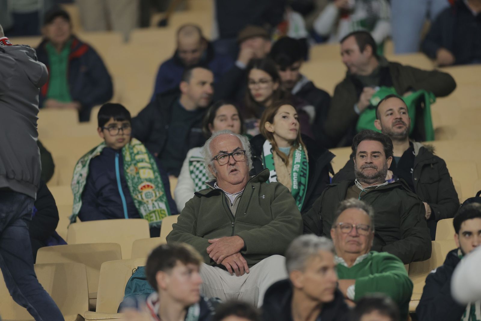 Buscate en las fotos del Betis - Feyenoord
