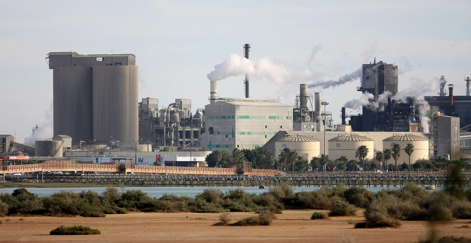 Un estudio reciente determinó que los niveles altos de contaminación elevan un 20% el riesgo de un accidente de este tipo .