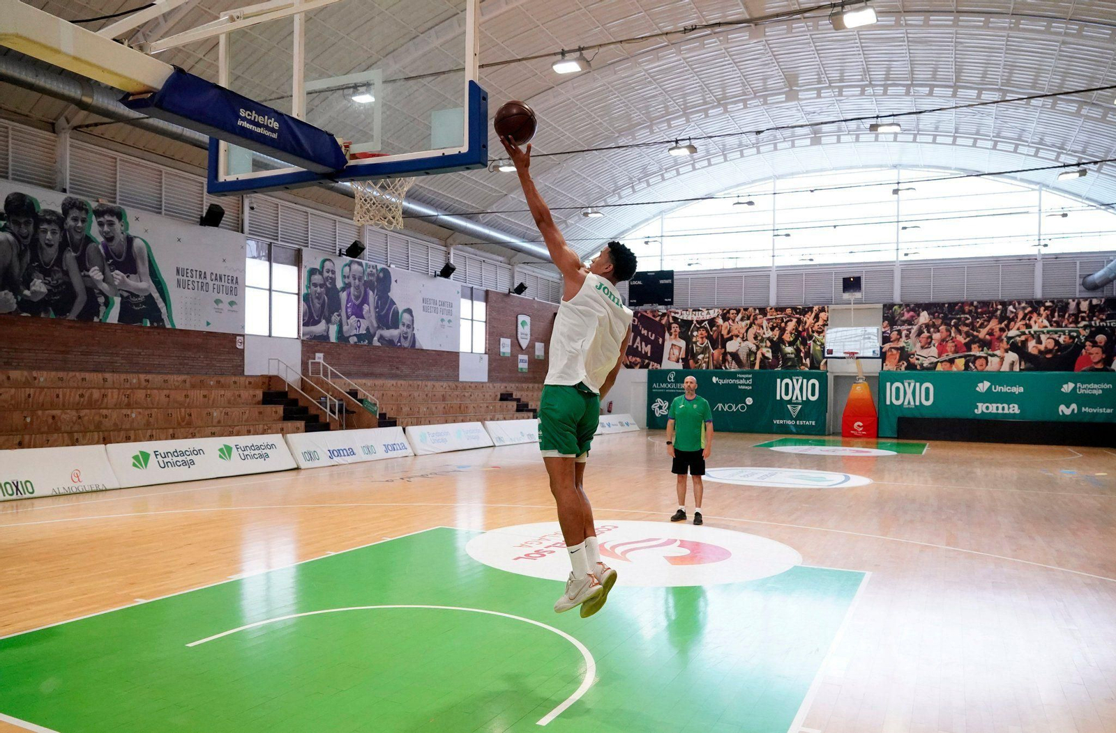 Tyson Pérez ya se machaca en Los Guindos