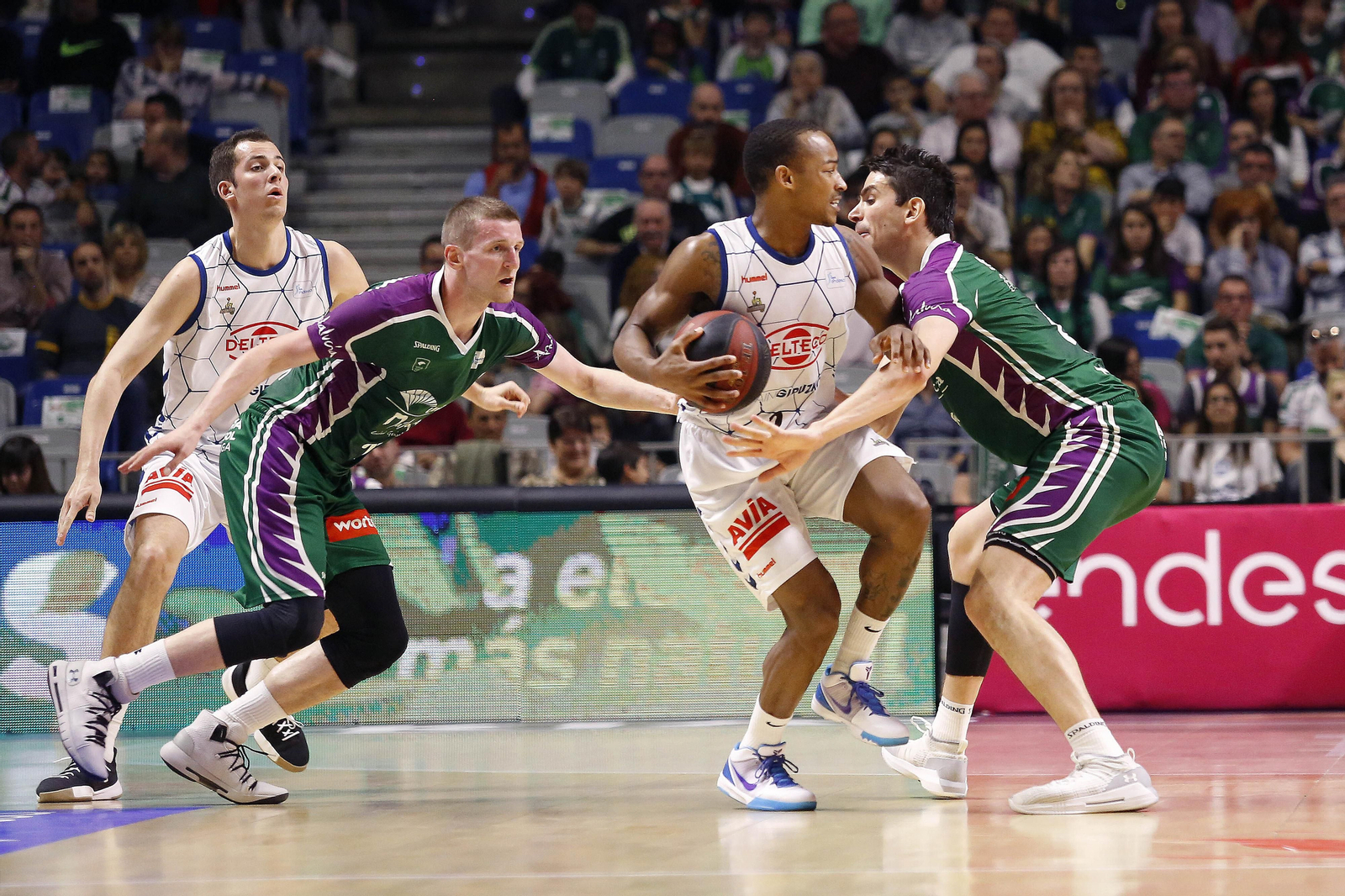 Los cinco años de Adam Waczynski en el Unicaja, en fotos