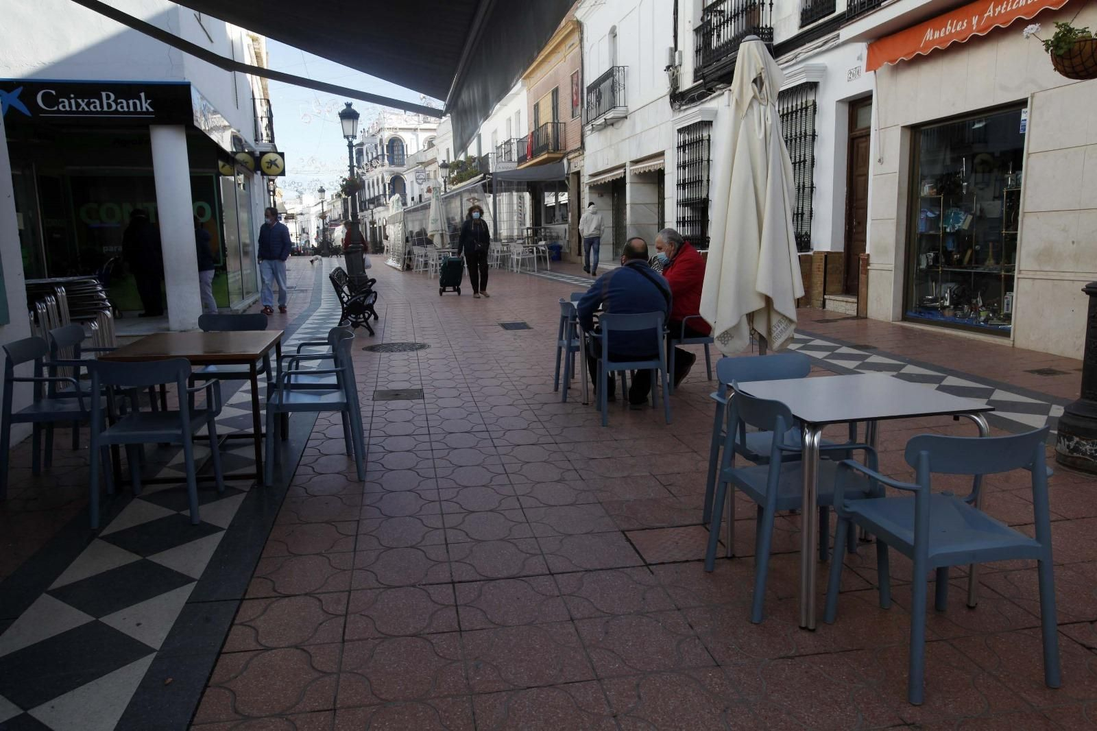 Fotos de la calle comercial donde han tenido lugar los hechos.