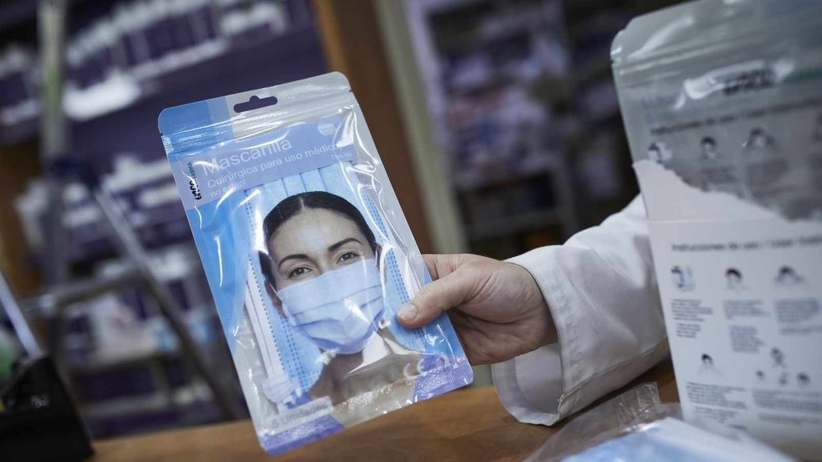 Los españoles prefieren mascarillas desechables pero olvidan su tiempo de uso