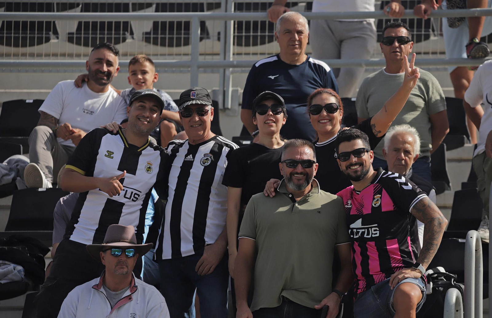 Búscate en el Ciudad de La Línea durante el Balona - Pozoblanco de Tercera Federación
