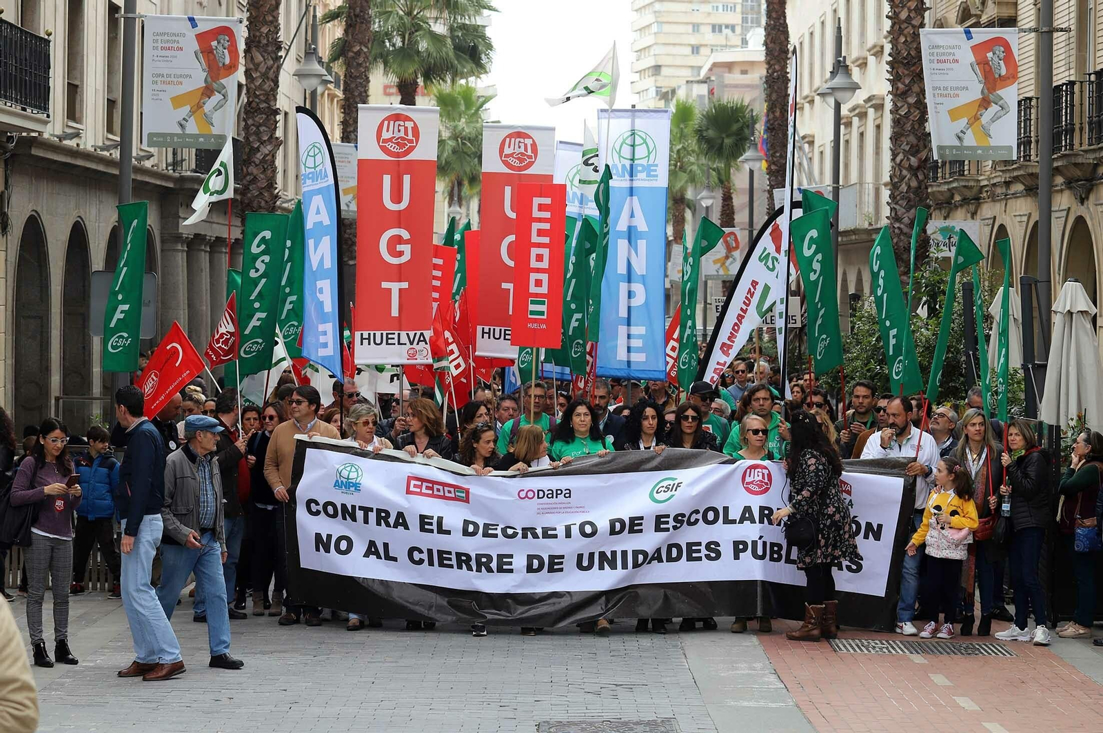 Imágenes de la manifestación en defensa de la educación pública