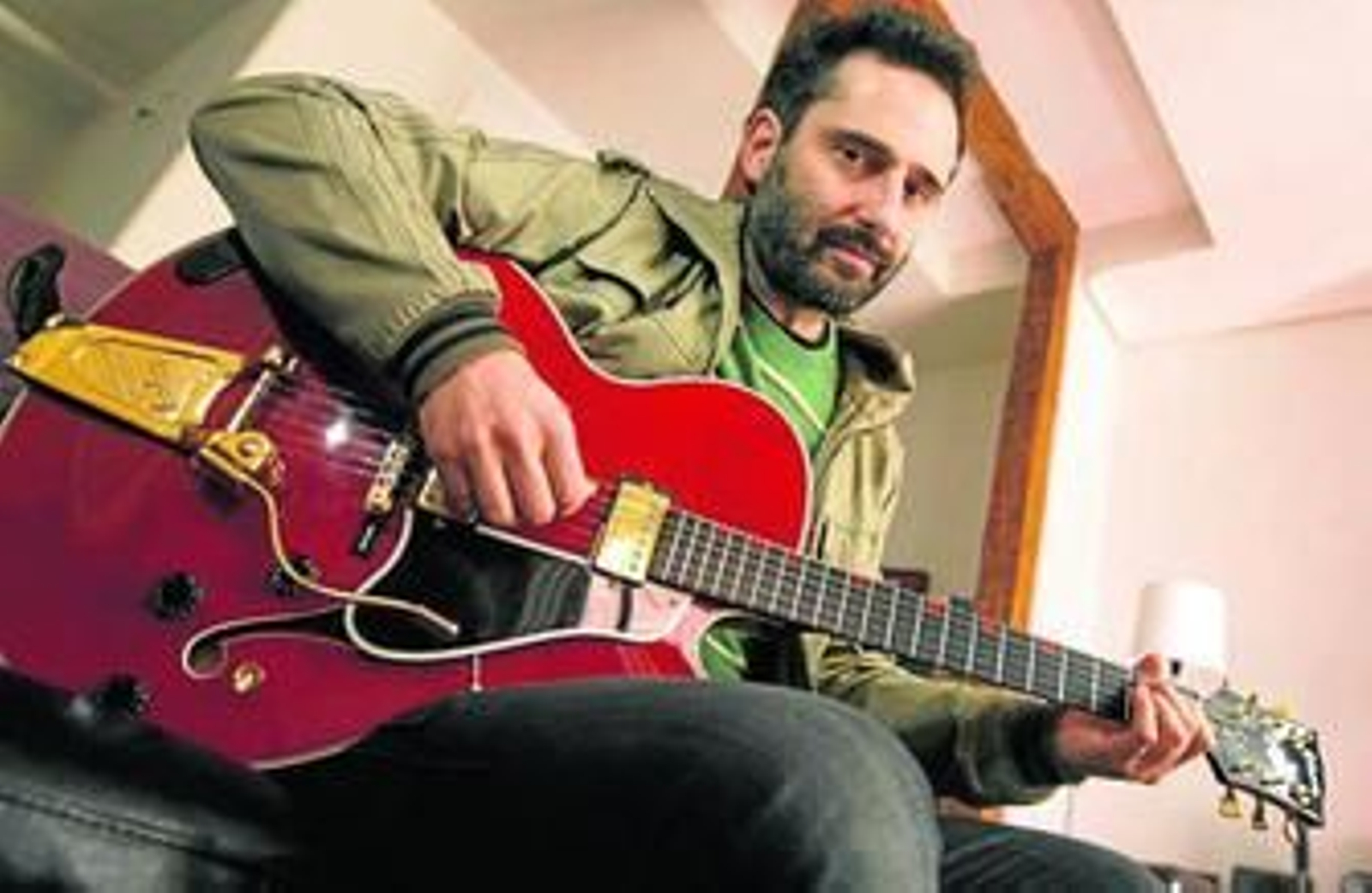El cantautor uruguayo Jorge Drexler, ayer, en su estudio madrileño.