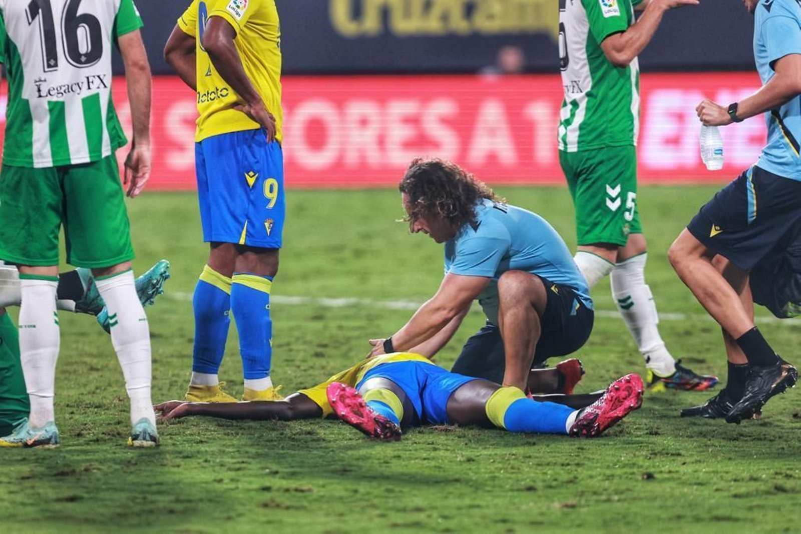 El partido del Cádiz C.F.-Real Betis, en imágenes