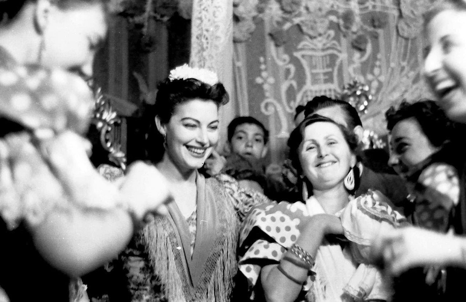 Esta imagen de Gelán de Ava Gardner en la caseta de Luis Arenas dio la vuelta al mundo.