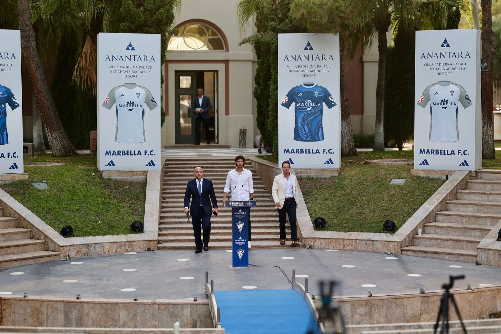 Así son las camisetas del Marbella FC 2025/2026