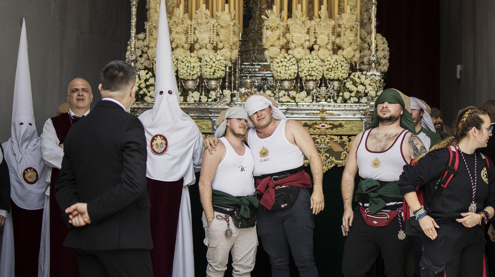 Imágenes de la Hermandad de la Clemencia en el Martes Santo de Jerez 2025