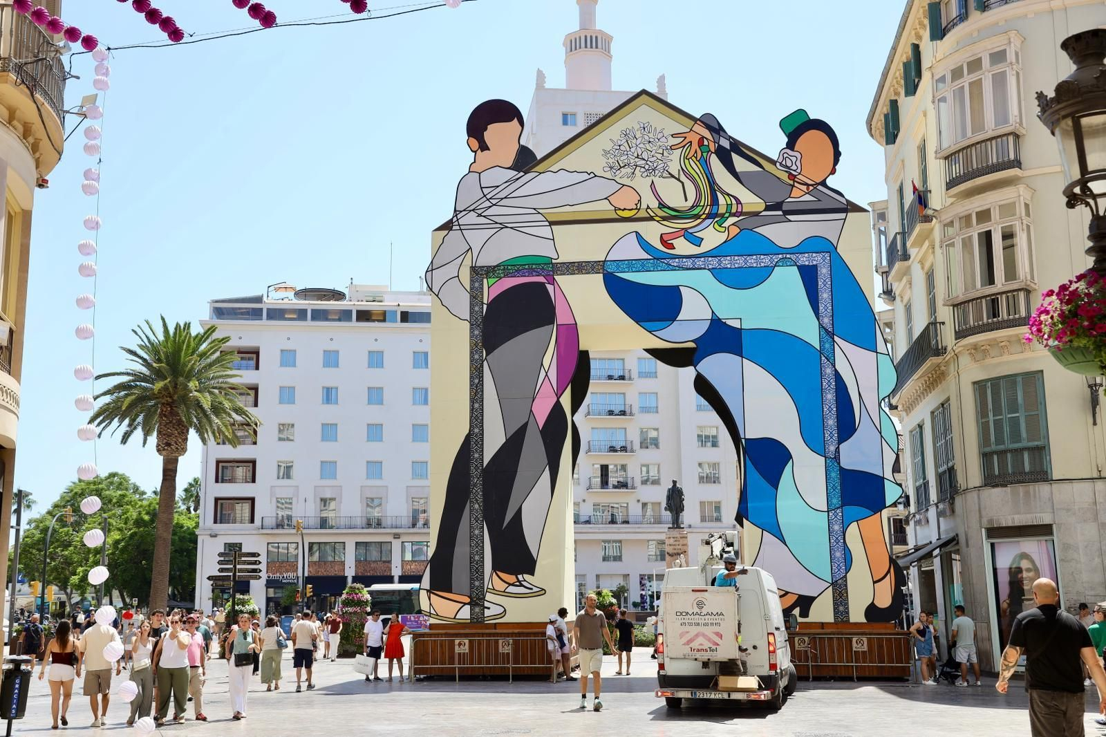 Málaga se prepara para la Feria de 2025.