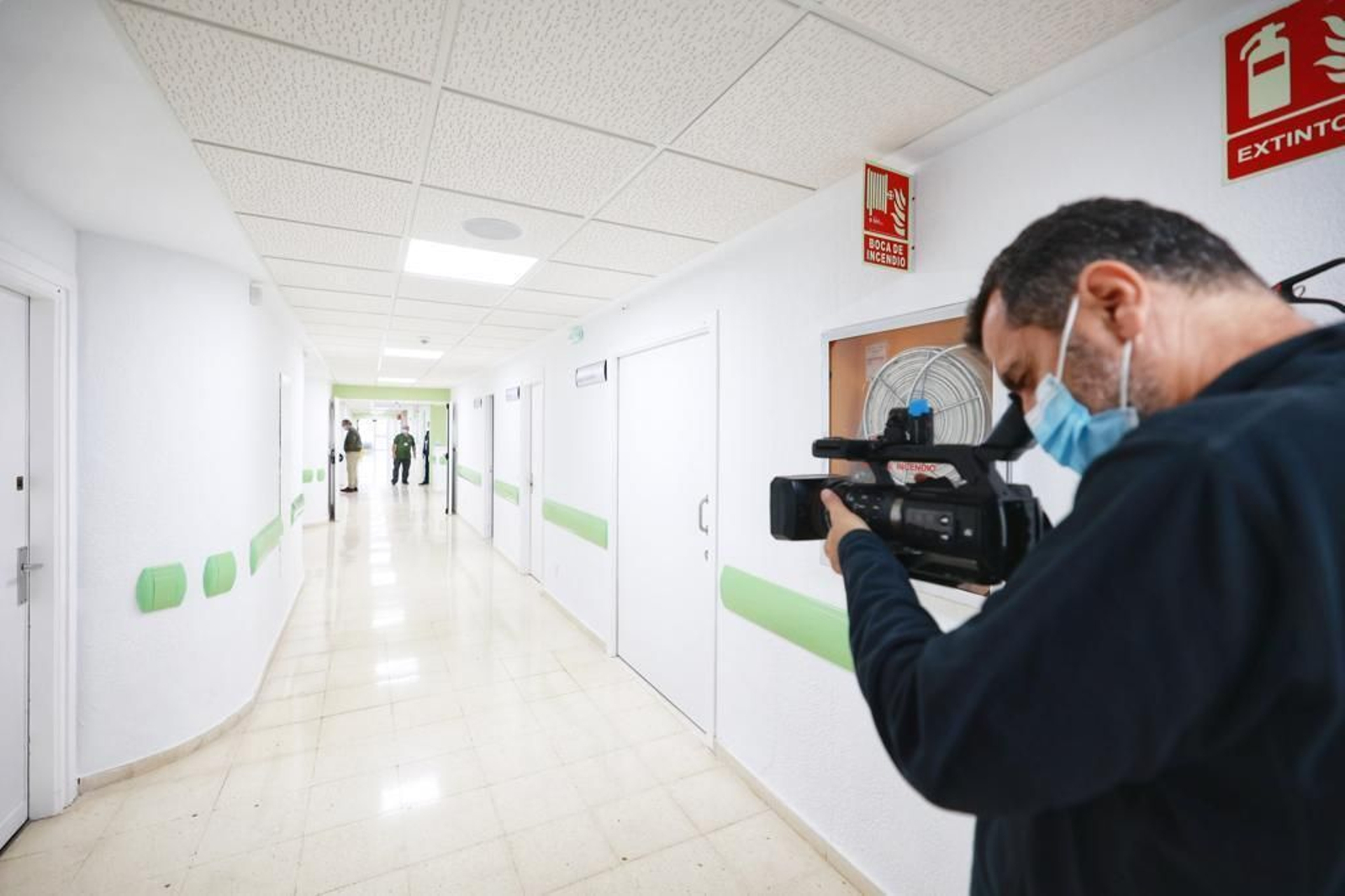 Visita de la consejera de Salud al hospital de San Carlos y a su nueva unidad de neurorrehabilitación