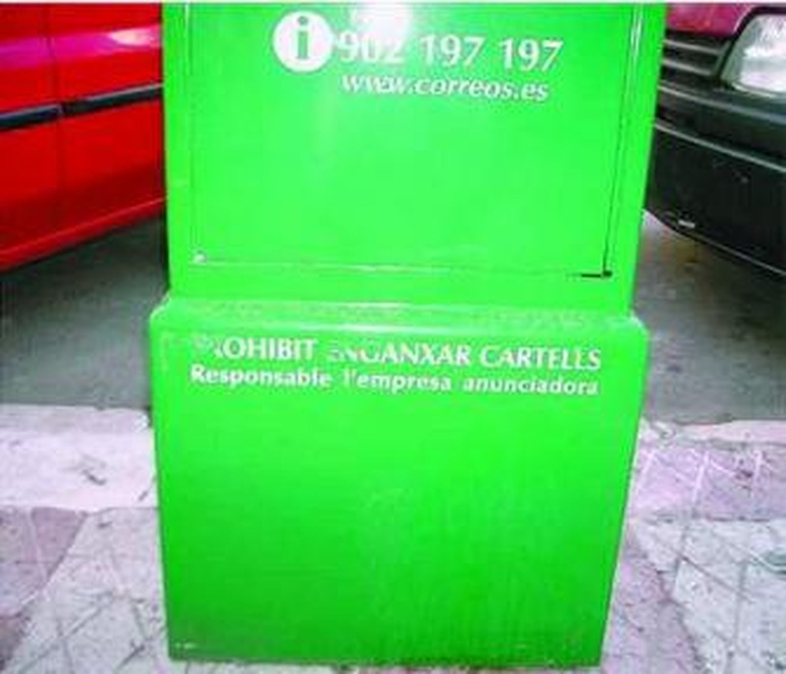 Uno de los buzones instalados en Torre del Mar.