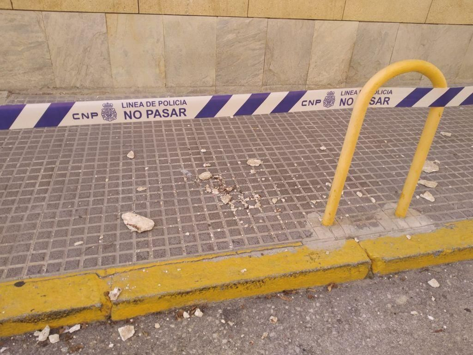 Desperfectos en la Comisaría de la Policía Nacional de Cádiz