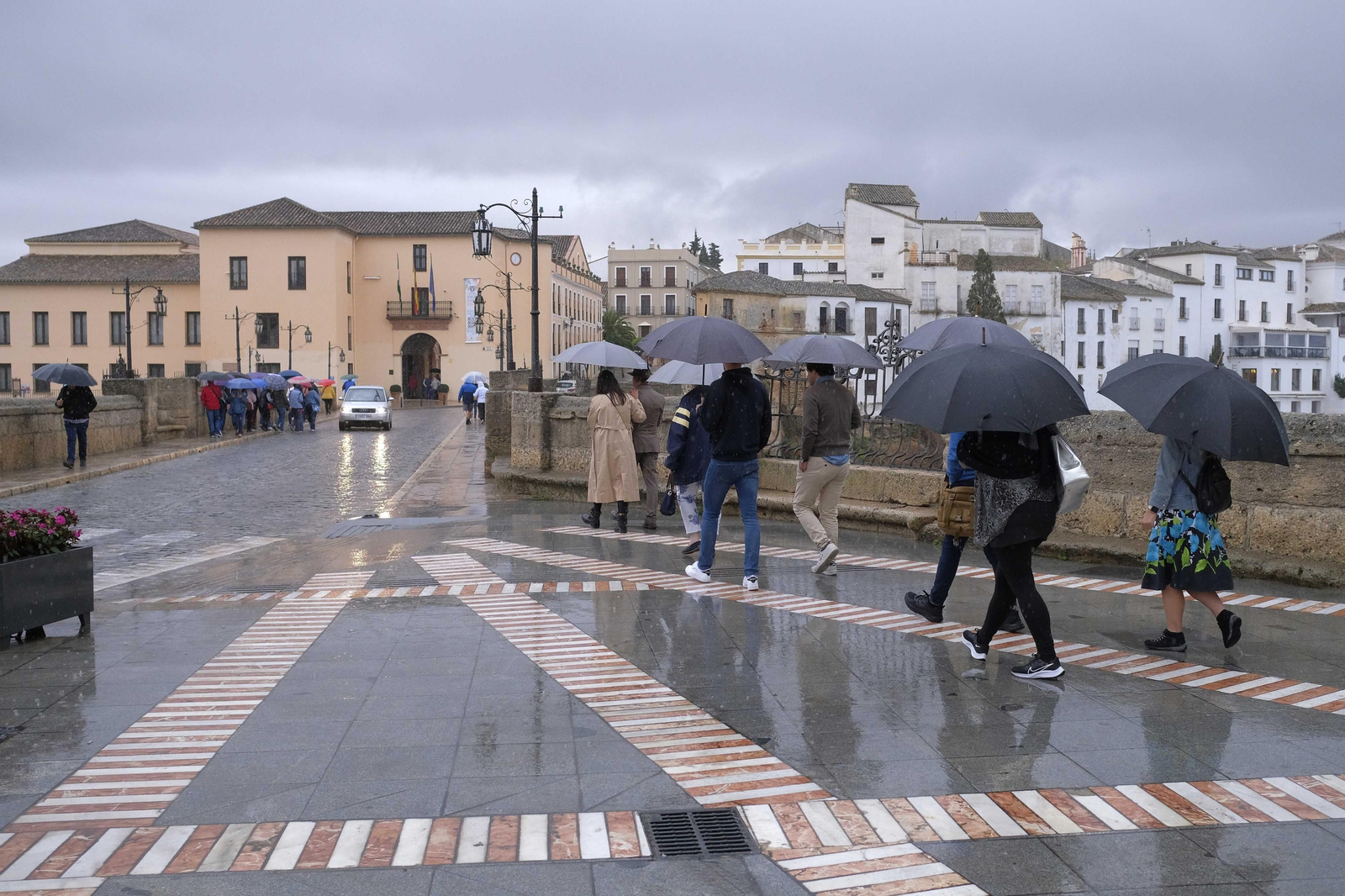 Ronda recibe las primeras lluvias del otoño en Málaga, en imágenes