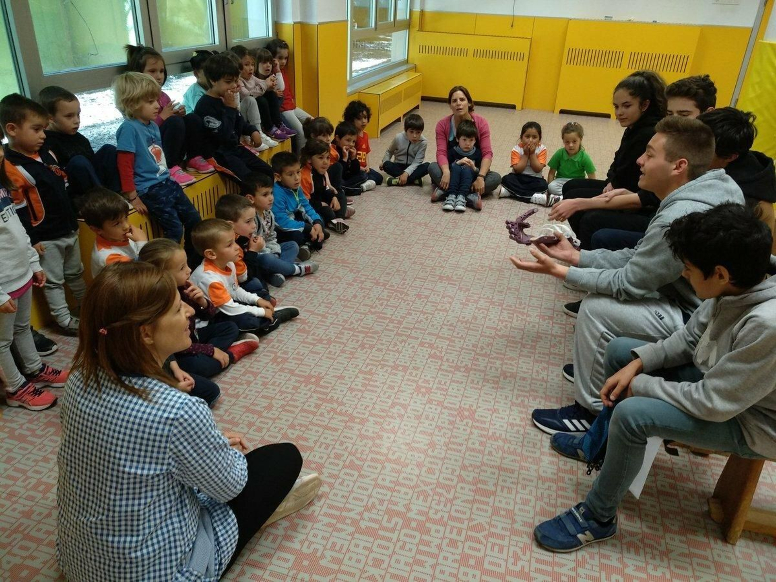 Fotogalería del proceso de elaboración del brazo mecánico