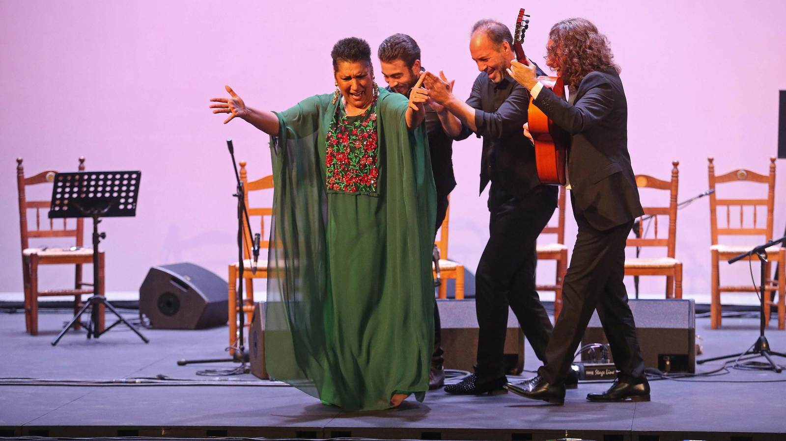 Remedios Amaya triunfa en la tercera noche de la Bienal de San Roque