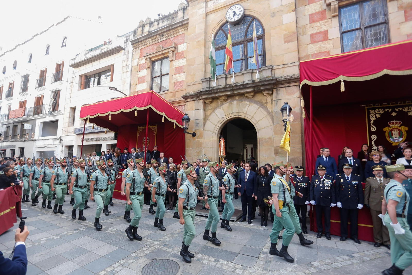 Fotos del Lunes Santo en Algeciras: La legión