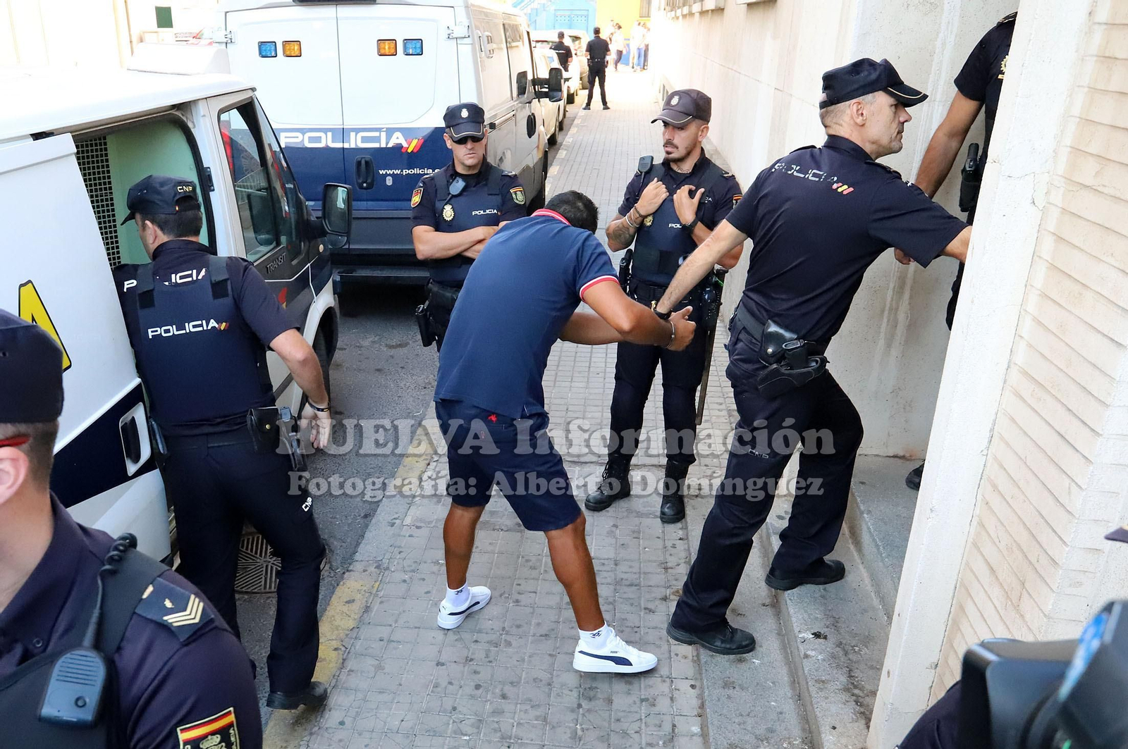 Imágenes del juicio por el apuñalamiento al jefe de la Policía Local de Punta Umbría