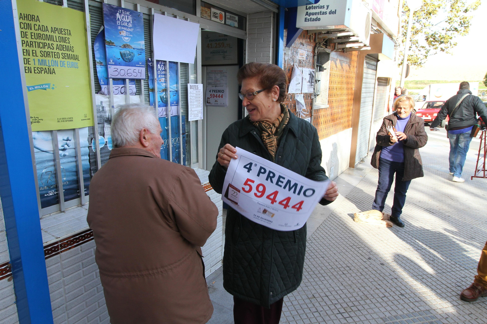 Celebraciones en Huelva por la Lotería de Navidad