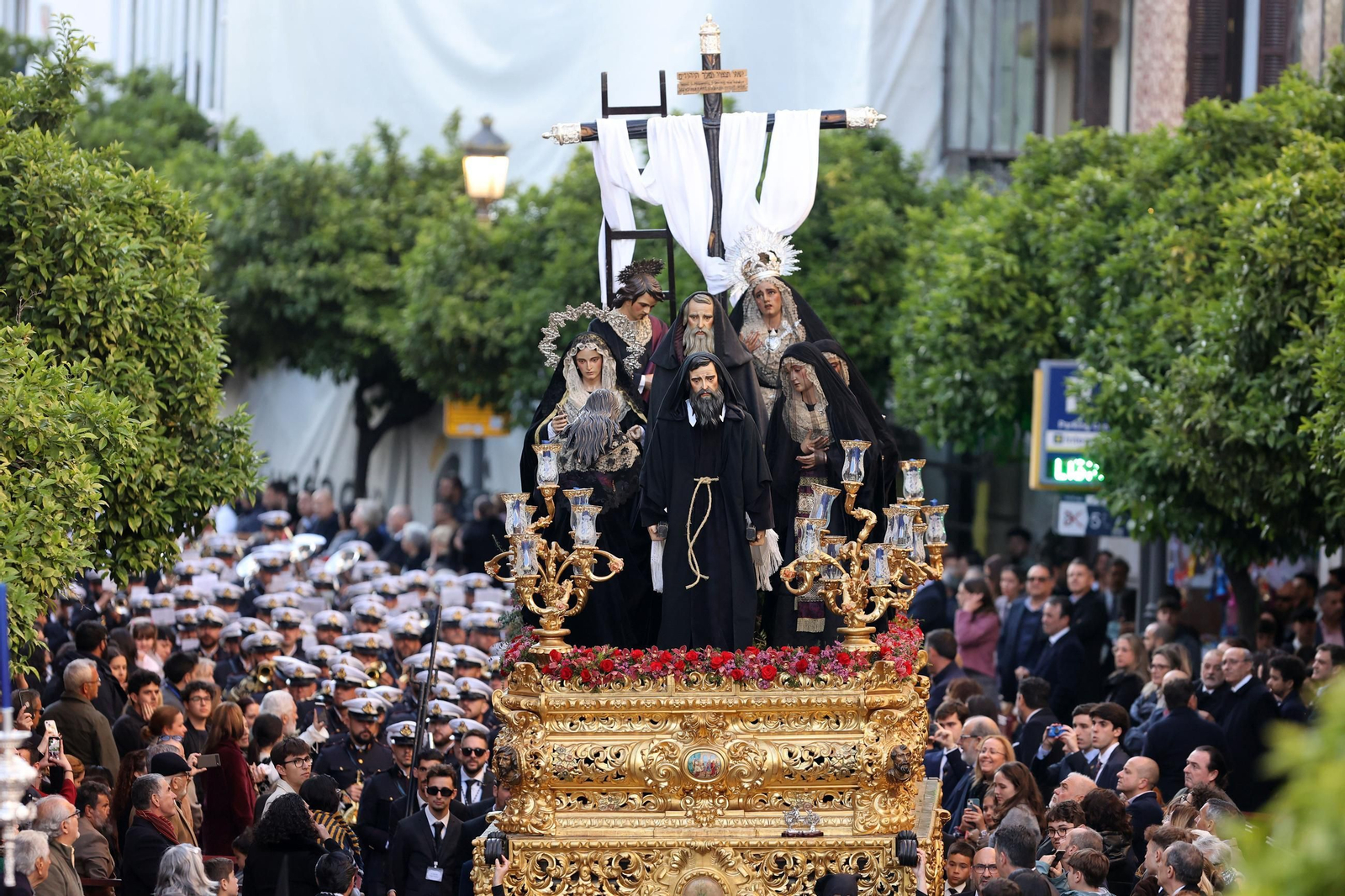 Imágenes de la Hermandad de Santa Marta en el Sábado Santo de Jerez 2025