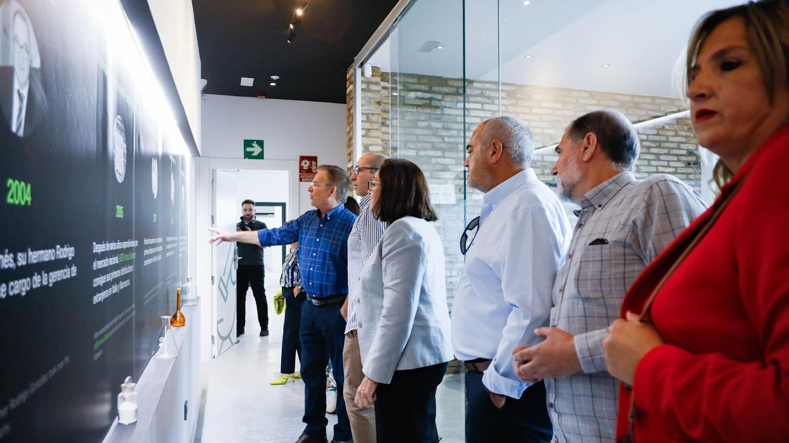 Los asistentes recibieron una visita guiada por el lugar.