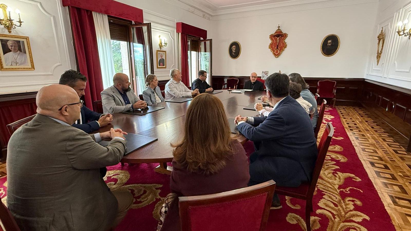Reunión de las personas que integran la Fundación Monasterio de Santa Clara de Moguer.