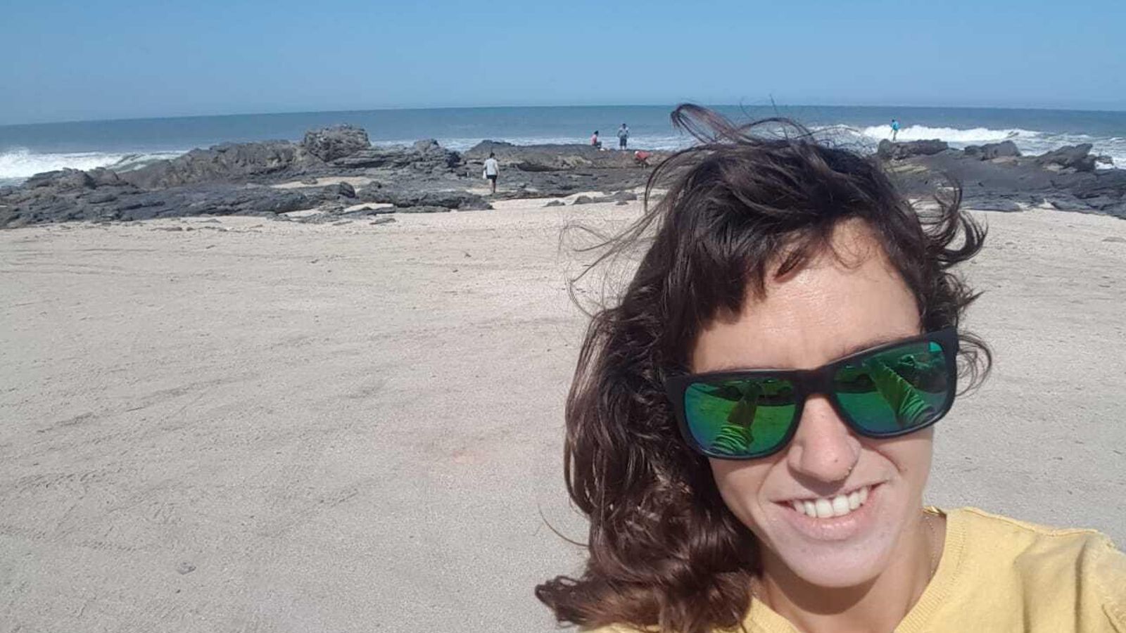 Ana Vega en una de las playas de Puémape (Perú).