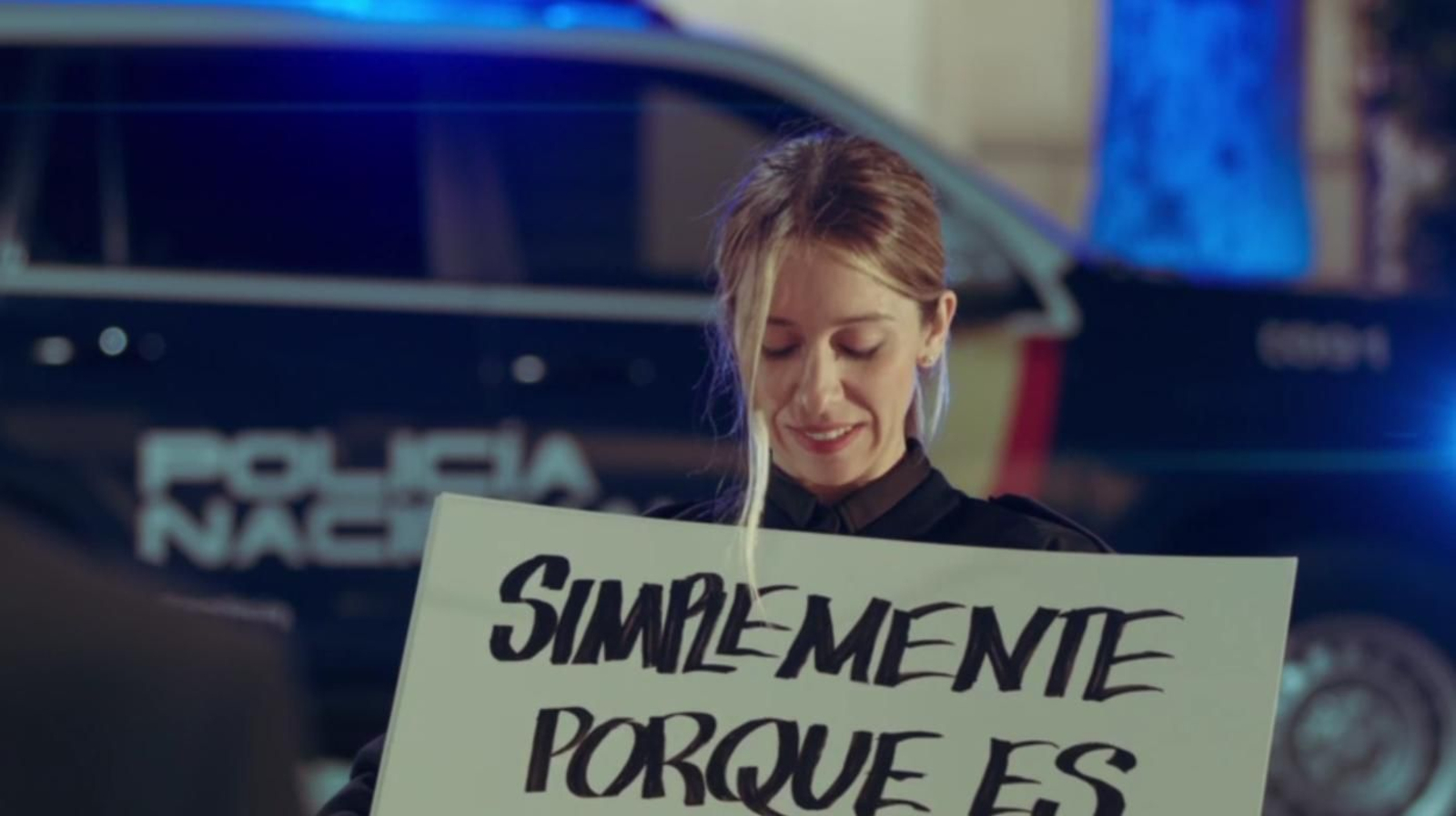 La Policía Nacional felicita las fiestas navideñas y el año nuevo con un spot rodado en Almería