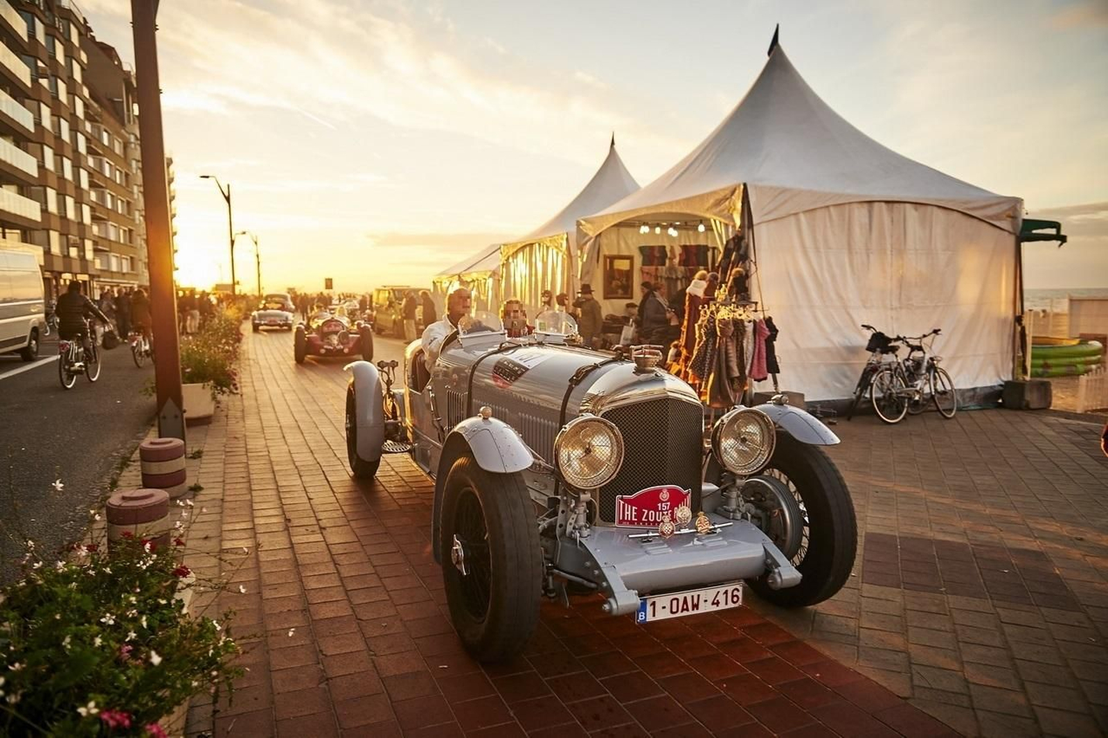 Vehículos clásicos que participarán en el rally,