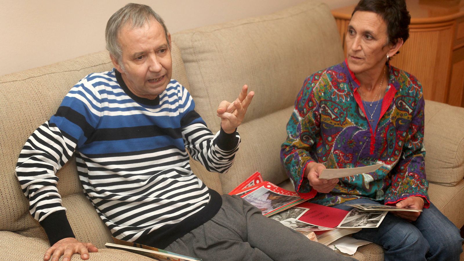 Enrique Blanco, junto a su esposa, durante una charla con Diario de Cádiz en 2012