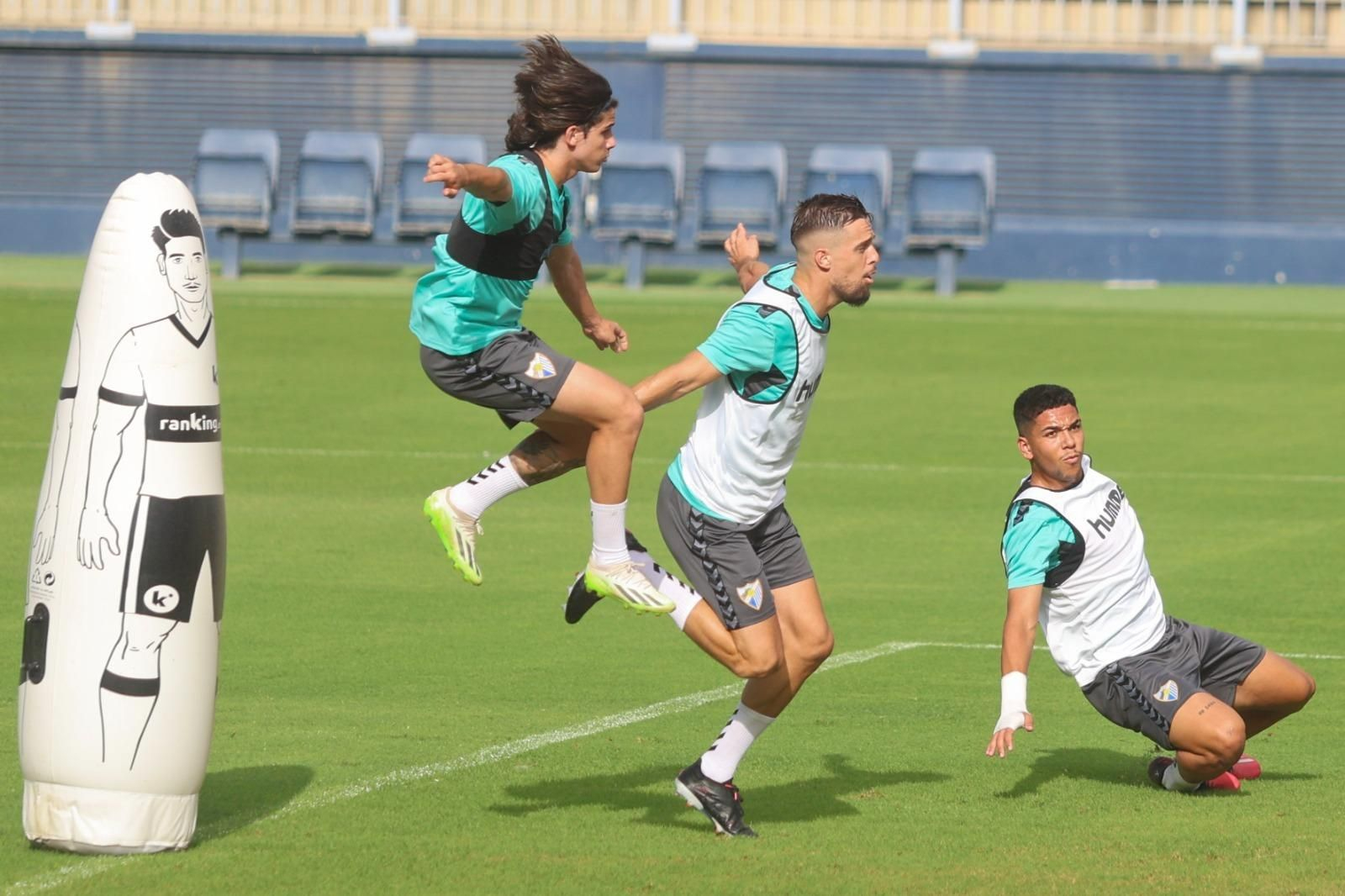El Málaga CF vuelve a casa
