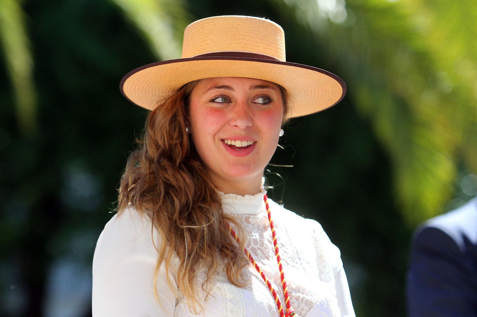 Imágenes de los caballistas, peregrinos a pie y carros de la Hdad de Emigrantes