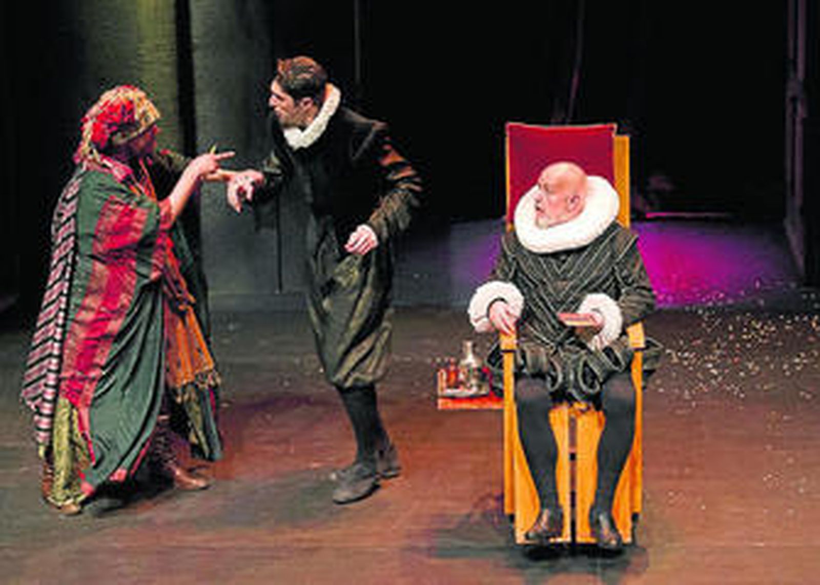 Ensayo general de 'El perro del hortelano', ayer en el Echegaray.