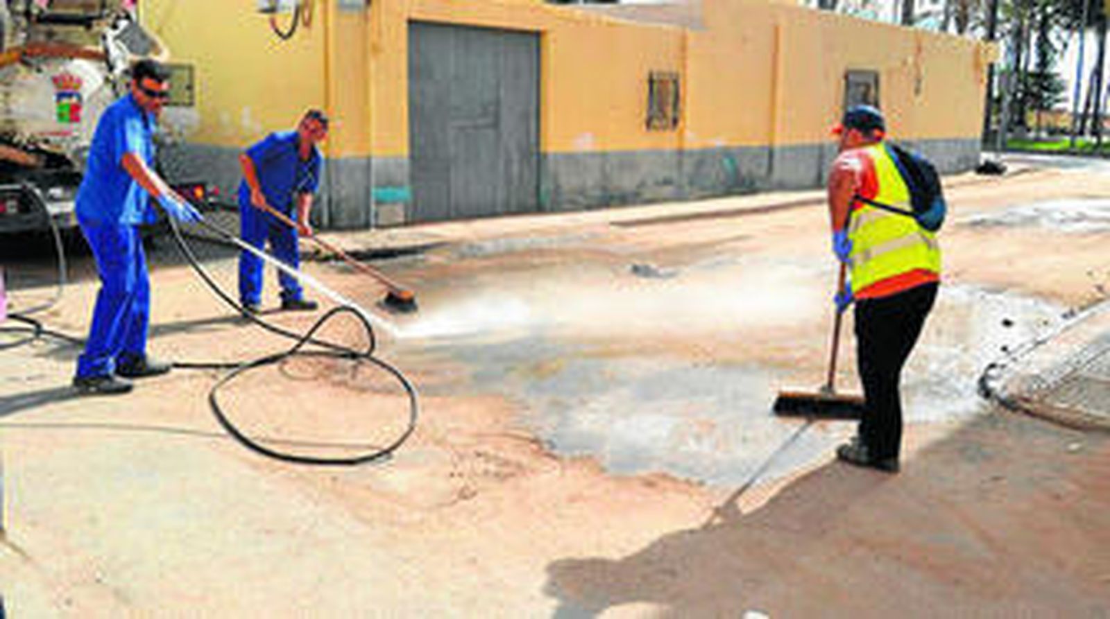 En total, durante el pasado mes de mayo el Área de Obras Públicas realizó un total de 668 actuaciones en el municipio de Vícar.