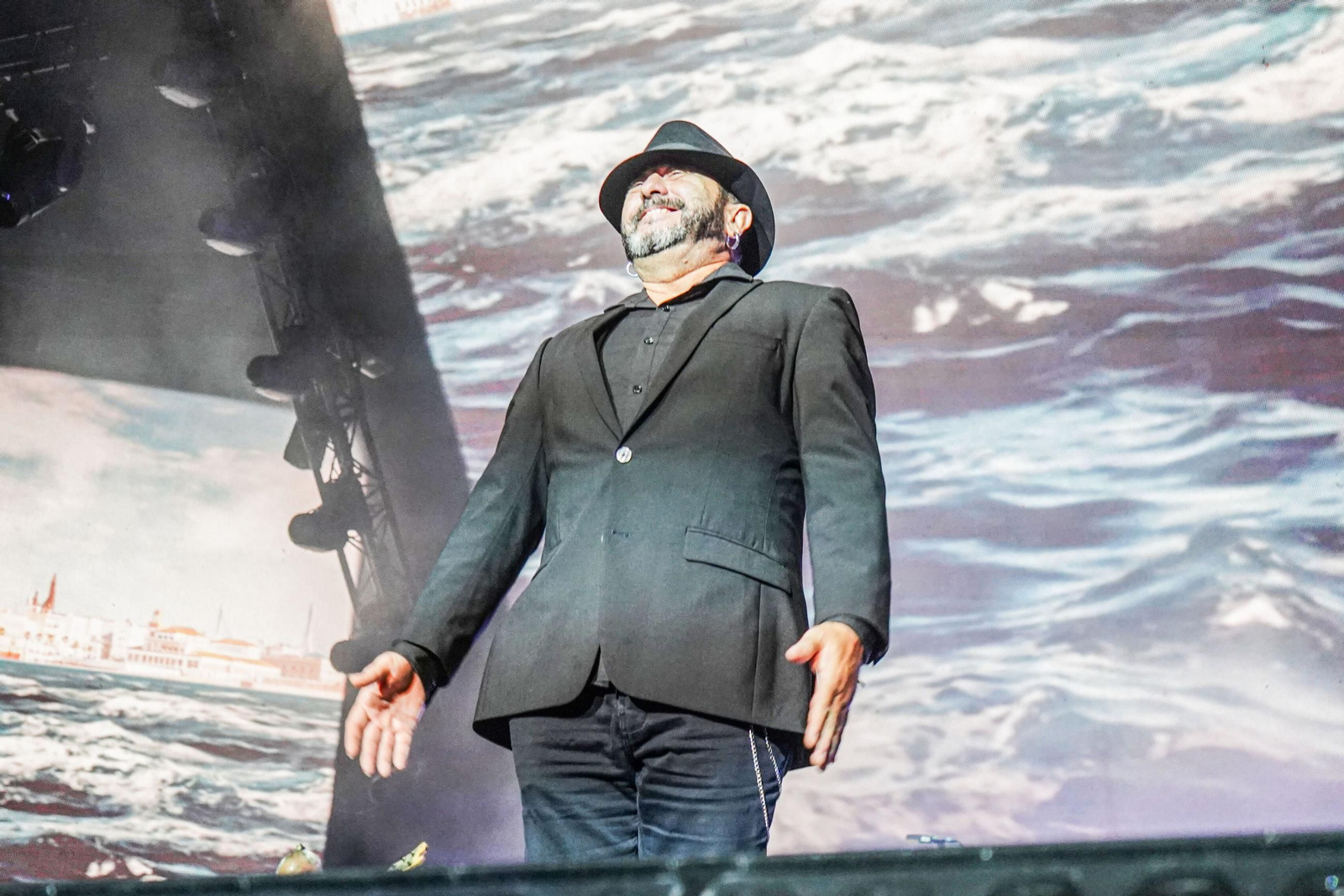 Las mejores imágenes del concierto de El Barrio en Granada