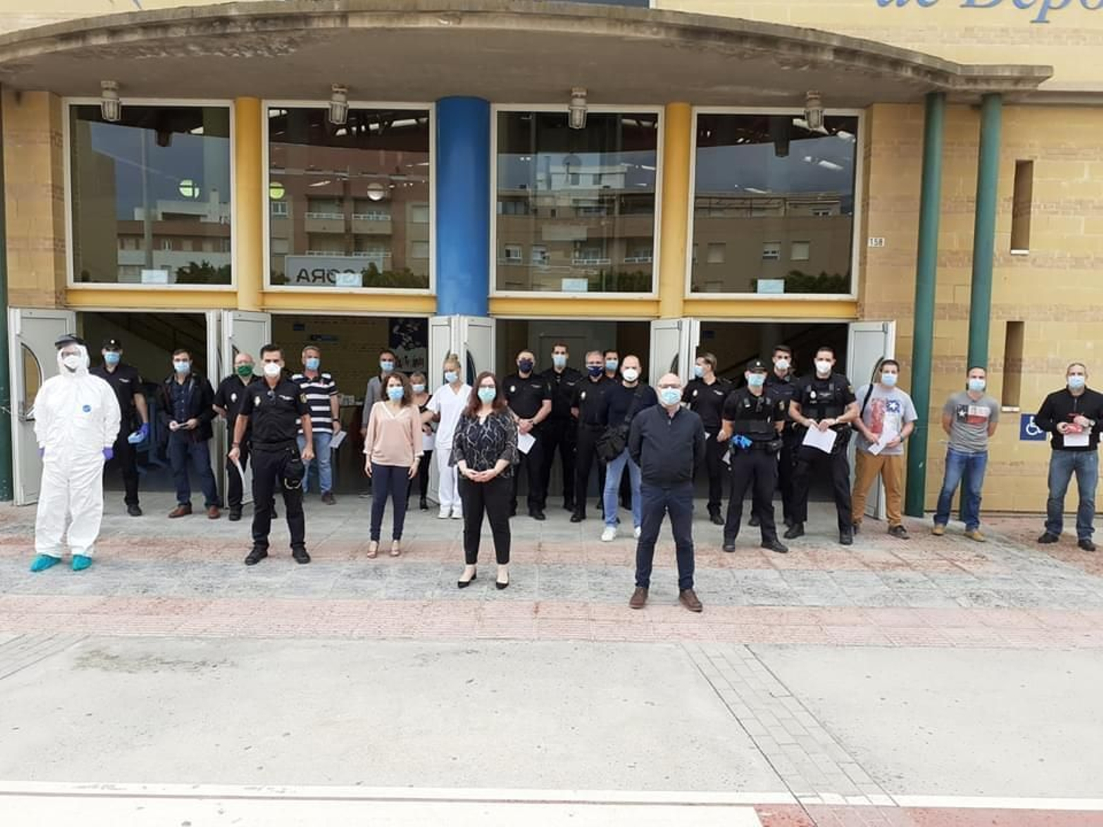 Los sanitarios de la Delegación Territorial de Salud y Familias han hecho ya las pruebas a los agentes en el Distrito Sanitario Poniente y a la mayor parte de los agentes del Área de Gestión Sanitaria Norte de Almería.