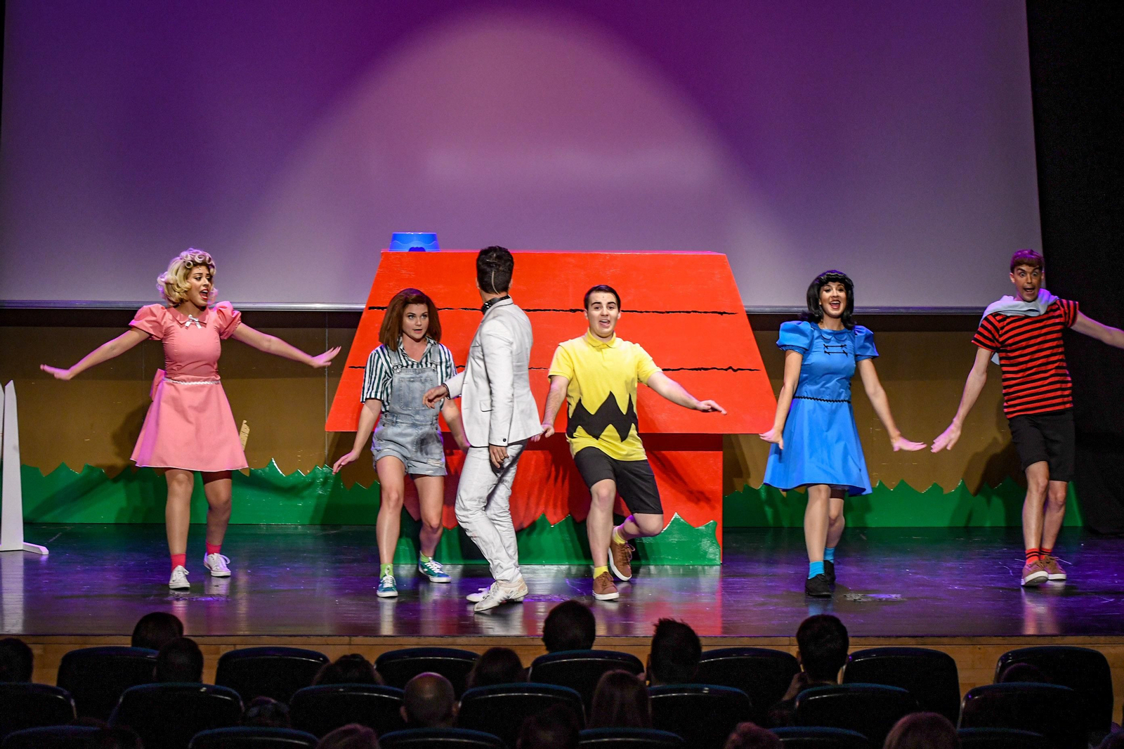Fotos del estreno de 'Snoopy, el musical' en Granada