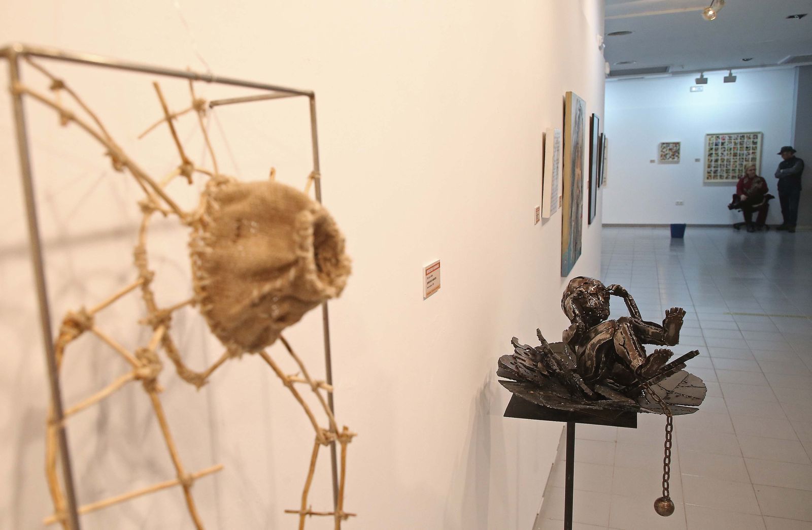 Fotos de la exposición colectiva 'Derechos Humanos' en Algeciras