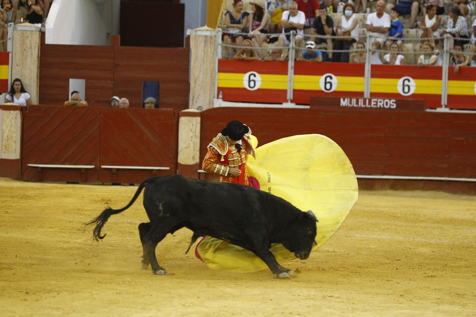 Imágenes de la novillada organizada por la Escuela Taurina de Almería