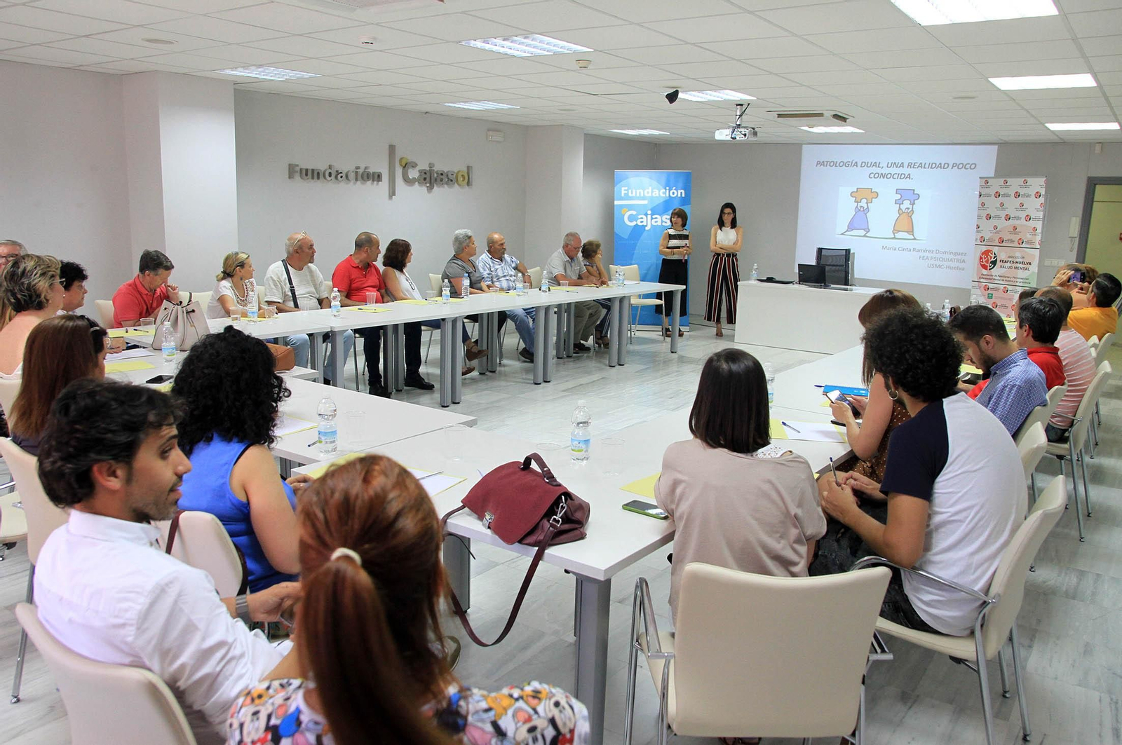 El seminario de Feafes se celebró en la sede de la Fundación Cajasol. El seminario de Feafes se celebró en la sede de la Fundación Cajasol.
