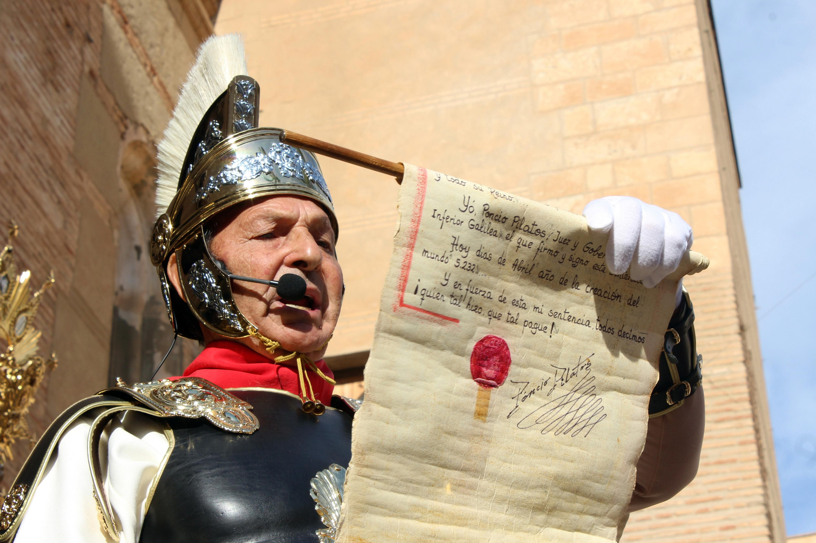 Las imágenes de la Subida de Jesús y la procesión del Viernes Santo por la mañana en Vera