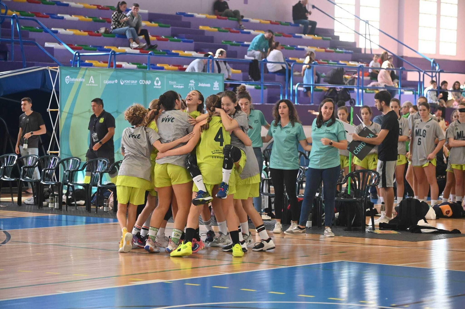 Las fotos de la última jornada del Andaluz infantil femenino de baloncesto de La Línea