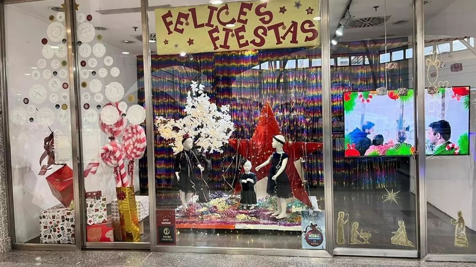 Escaparate decorado en un comercio de Huércal de Almería en ediciones pasadas.